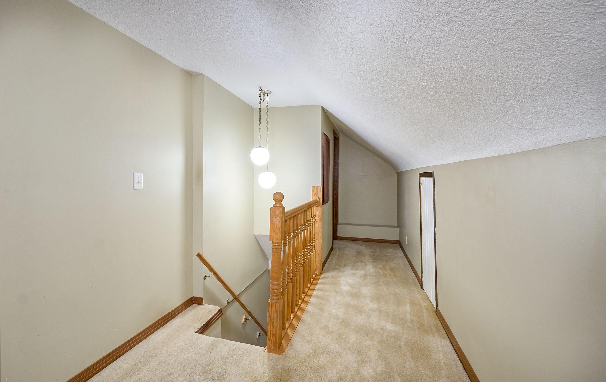 Upper level hallway.jpeg