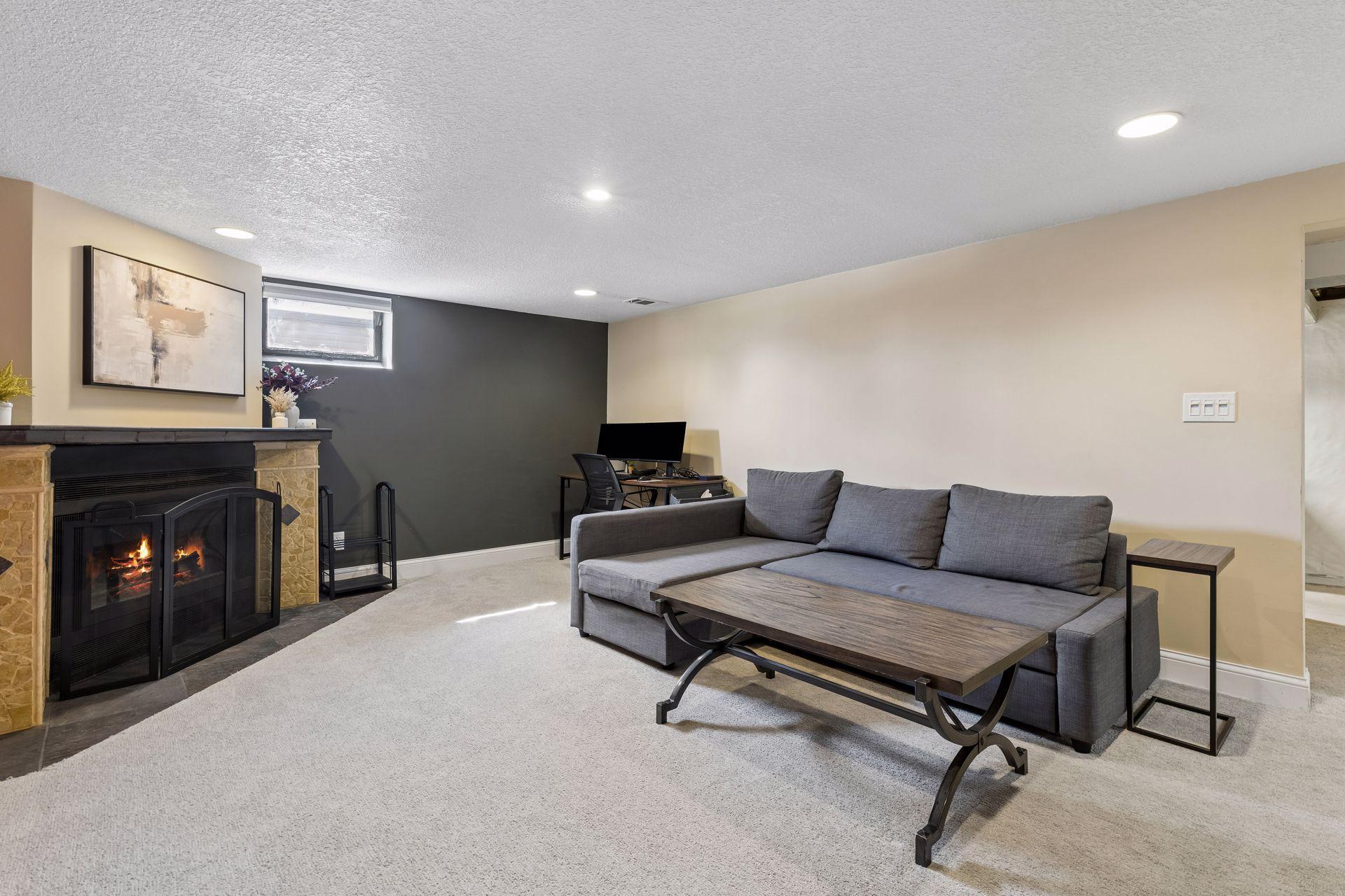 Plenty of space down here to relax and/or work.