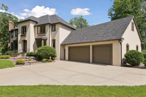 8803 Cove Pointe Road, Eden Prairie, MN 55347