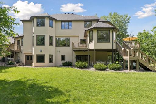 8803 Cove Pointe Road, Eden Prairie, MN 55347