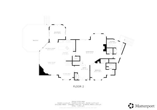 8803 Cove Pointe Road, Eden Prairie, MN 55347
