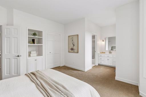 8803 Cove Pointe Road, Eden Prairie, MN 55347