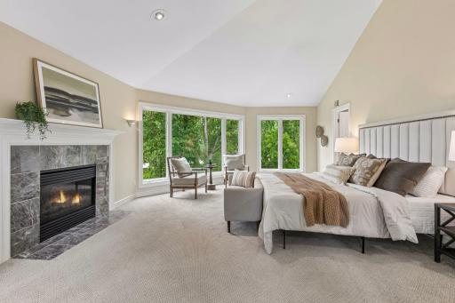 8803 Cove Pointe Road, Eden Prairie, MN 55347