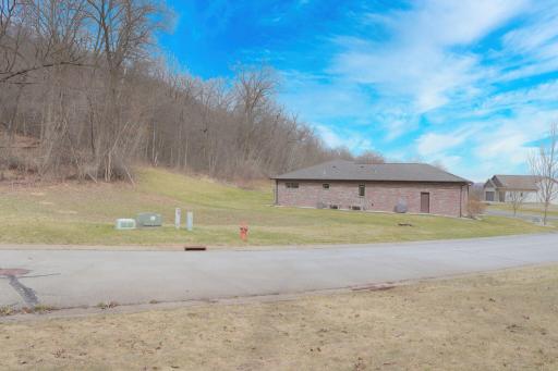 2760 Oakhurst Drive, Lake City, MN 55041