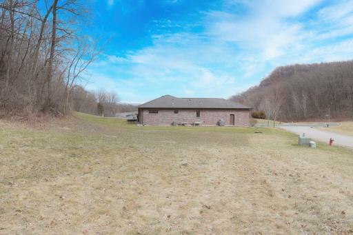 2760 Oakhurst Drive, Lake City, MN 55041