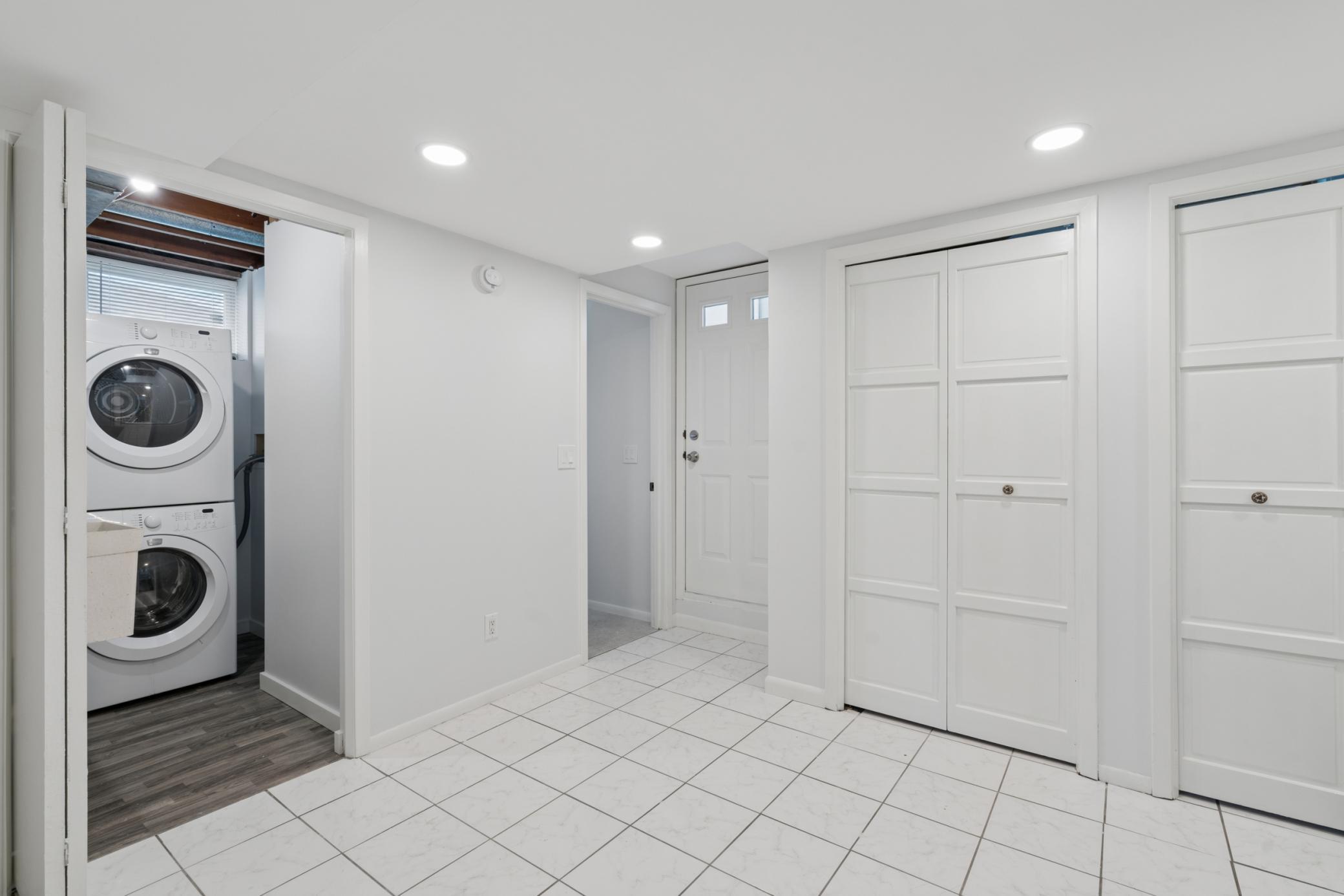 Hallway to Laundry, Lower 3/4 Bath and door to Back Yard