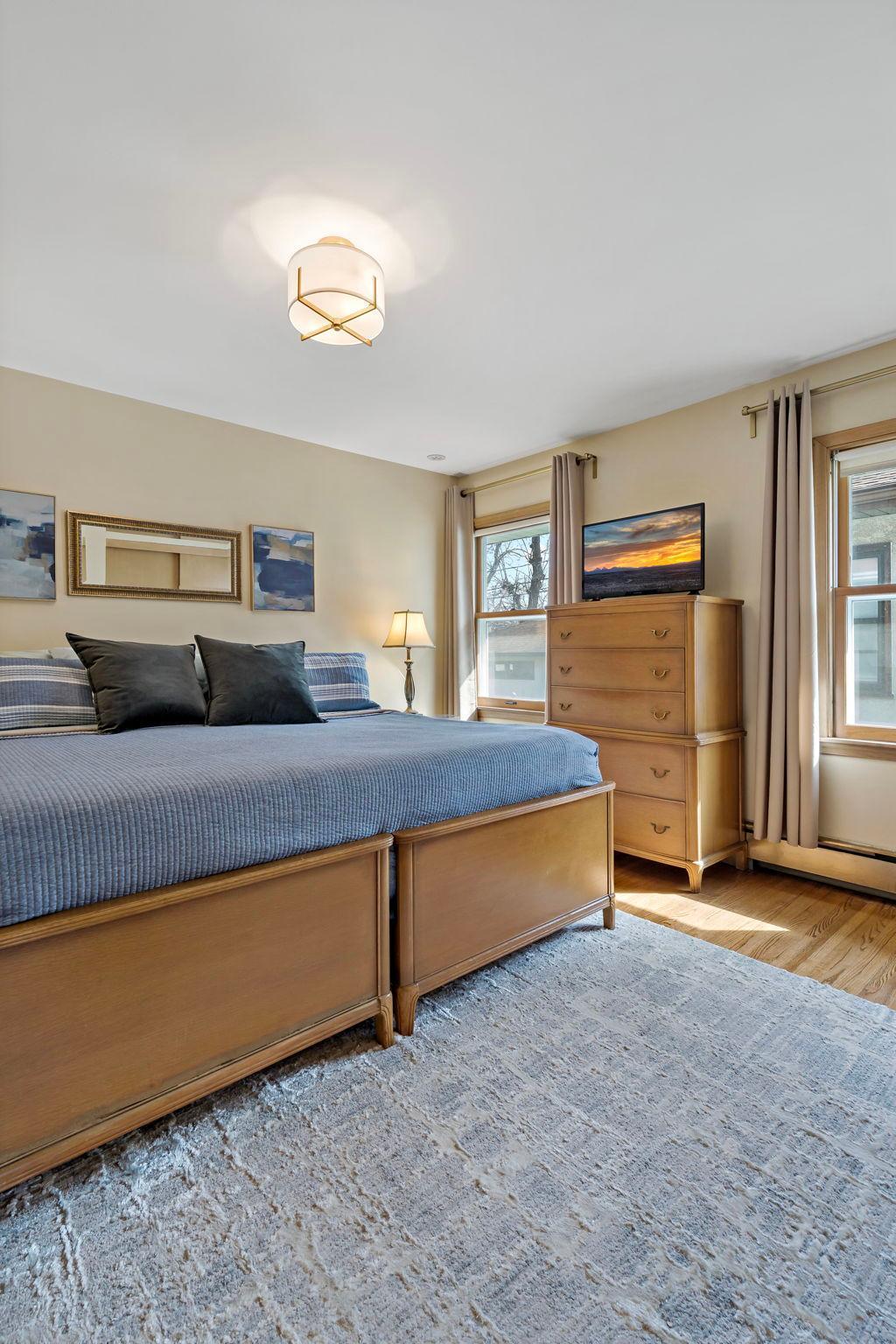 Bedroom 2 (Main Floor)