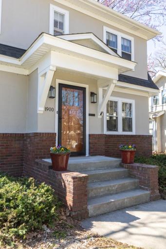 1900 Goodrich Avenue, Saint Paul, MN 55105