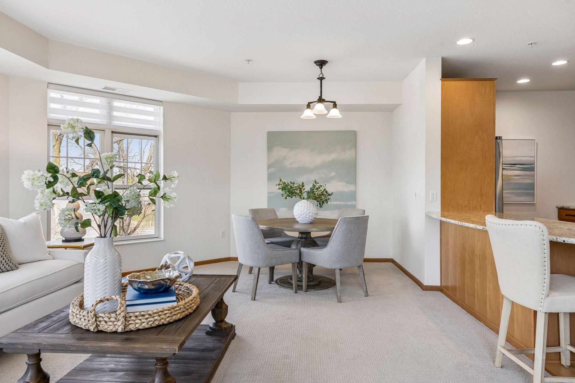 Spacious living/dining area