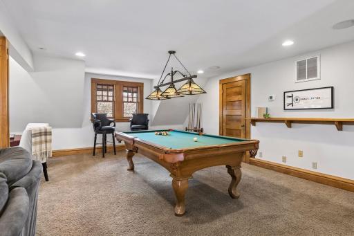 42 Kenwood Parkway, Saint Paul, MN 55105