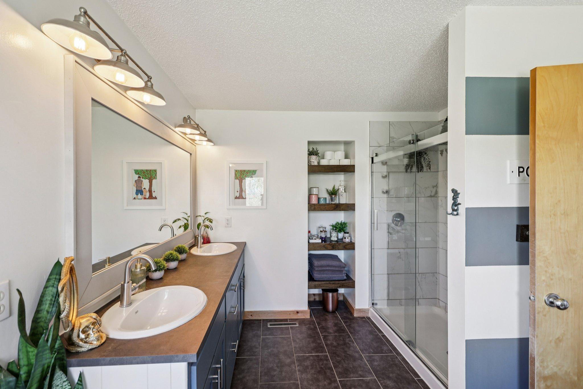 54-web-or-mls-113th St NW-S0910-054.jpg