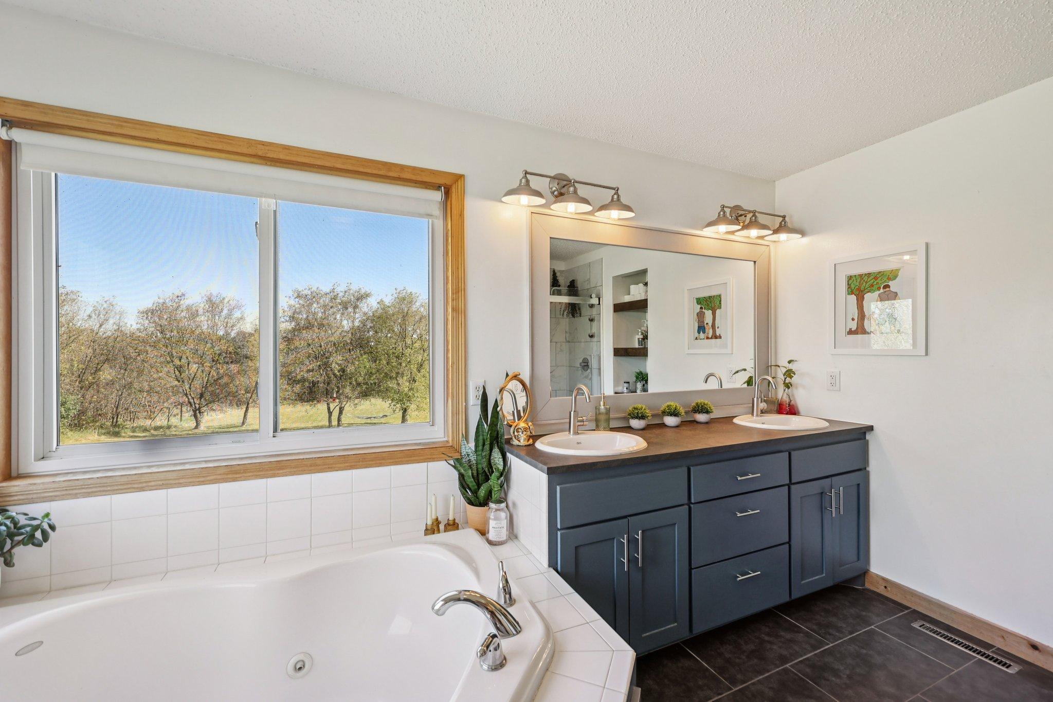 53-web-or-mls-113th St NW-S0910-053.jpg