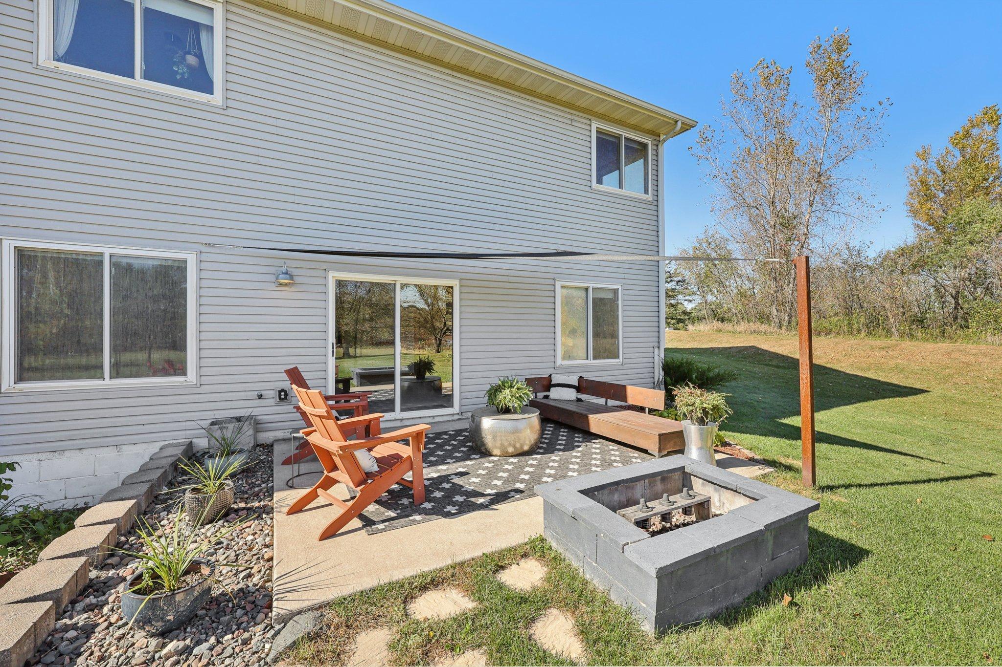 60-web-or-mls-113th St NW-S0910-060.jpg