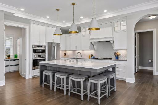 3244 Timberhill Court, Minnetonka, MN 55345