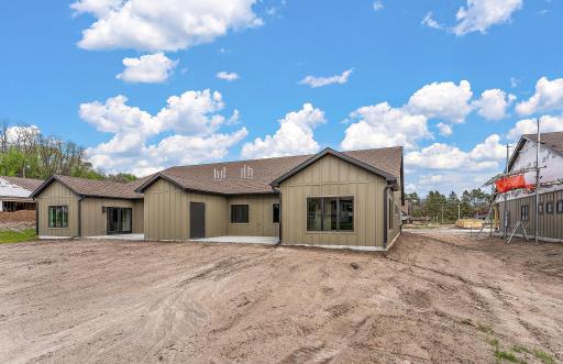 1060 Legend Lane, River Falls, WI 54022