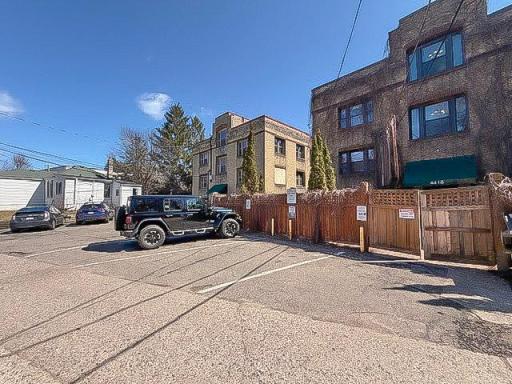 4418 W Lake Harriet Parkway, 303, Minneapolis, MN 55410