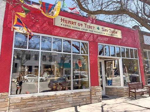 4418 W Lake Harriet Parkway, 303, Minneapolis, MN 55410