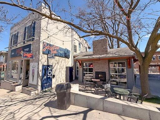 4418 W Lake Harriet Parkway, 303, Minneapolis, MN 55410