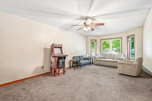 1077 26th Avenue SE, Minneapolis, MN 55414