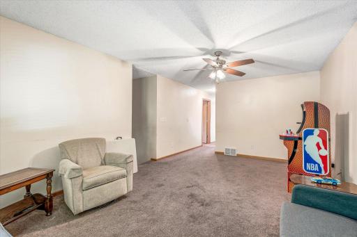 1077 26th Avenue SE, Minneapolis, MN 55414