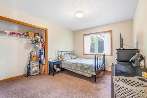 1077 26th Avenue SE, Minneapolis, MN 55414