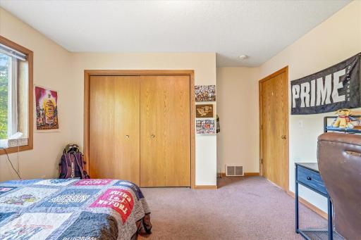 1077 26th Avenue SE, Minneapolis, MN 55414