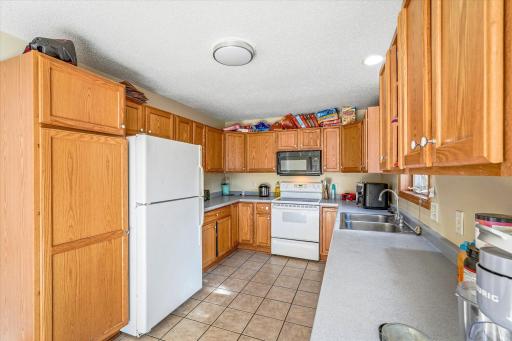 1077 26th Avenue SE, Minneapolis, MN 55414