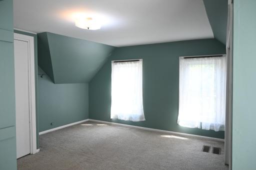 111 E Elm Avenue, Upsala, MN 56384