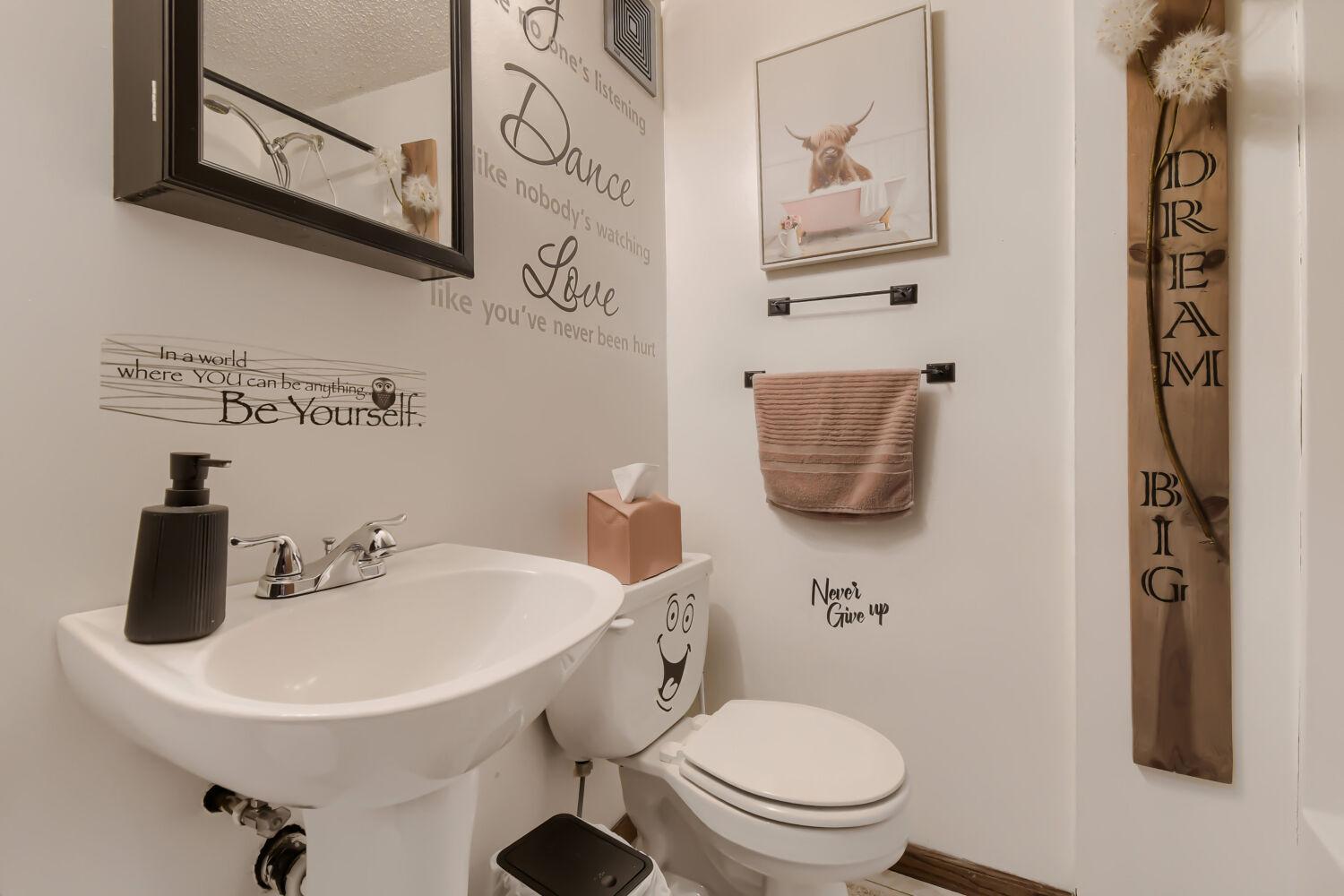 7841 corey path - Web Quality - 018 - 18 Primary Bathroom.jpg