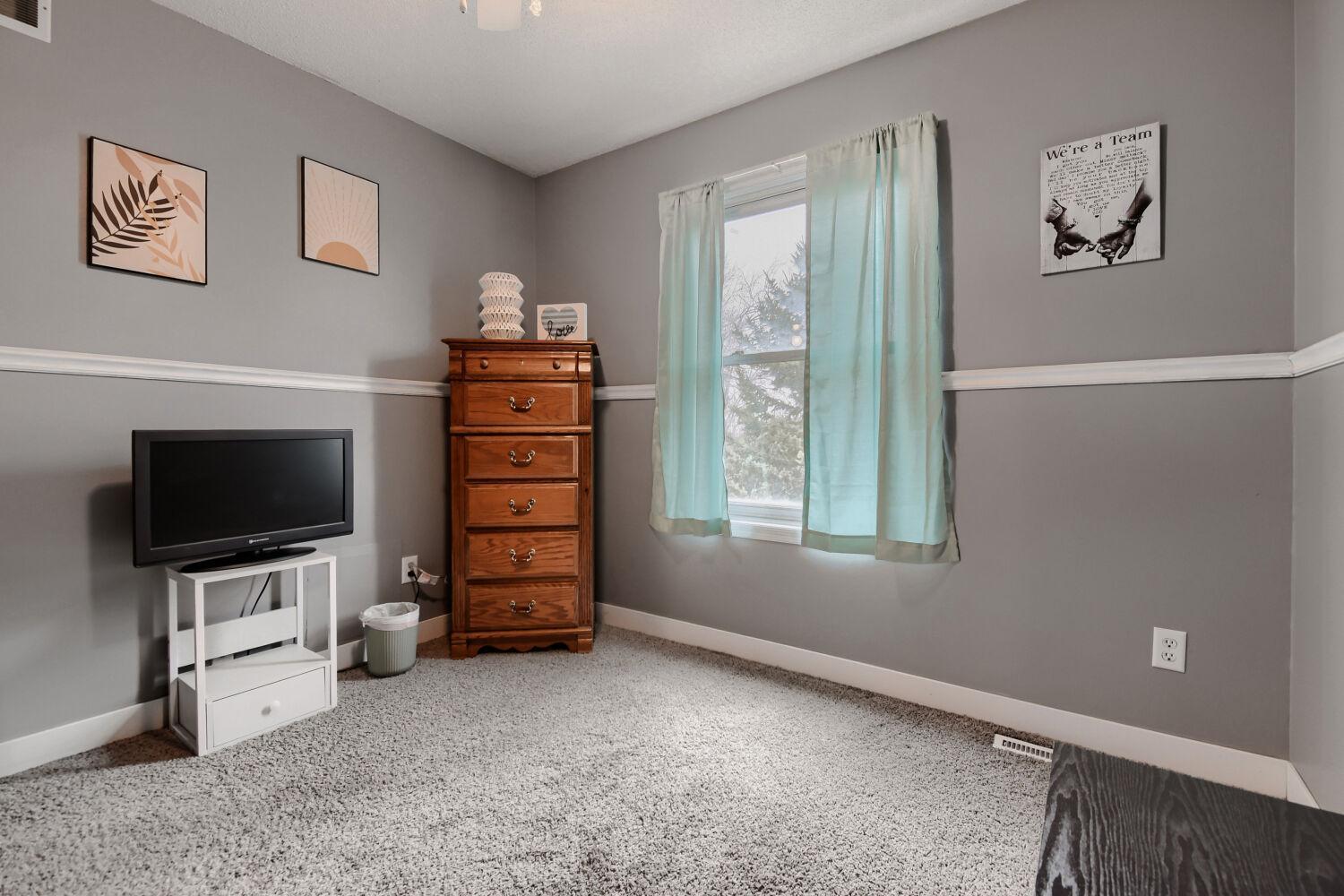 7841 corey path - Web Quality - 014 - 14 Family Room.jpg