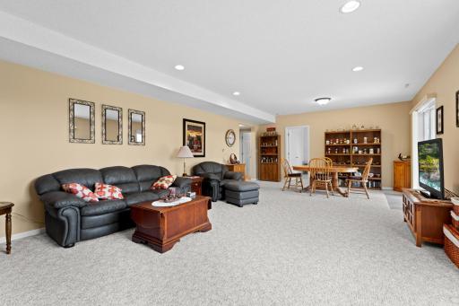 3621 Hart Lane SW, Rochester, MN 55902