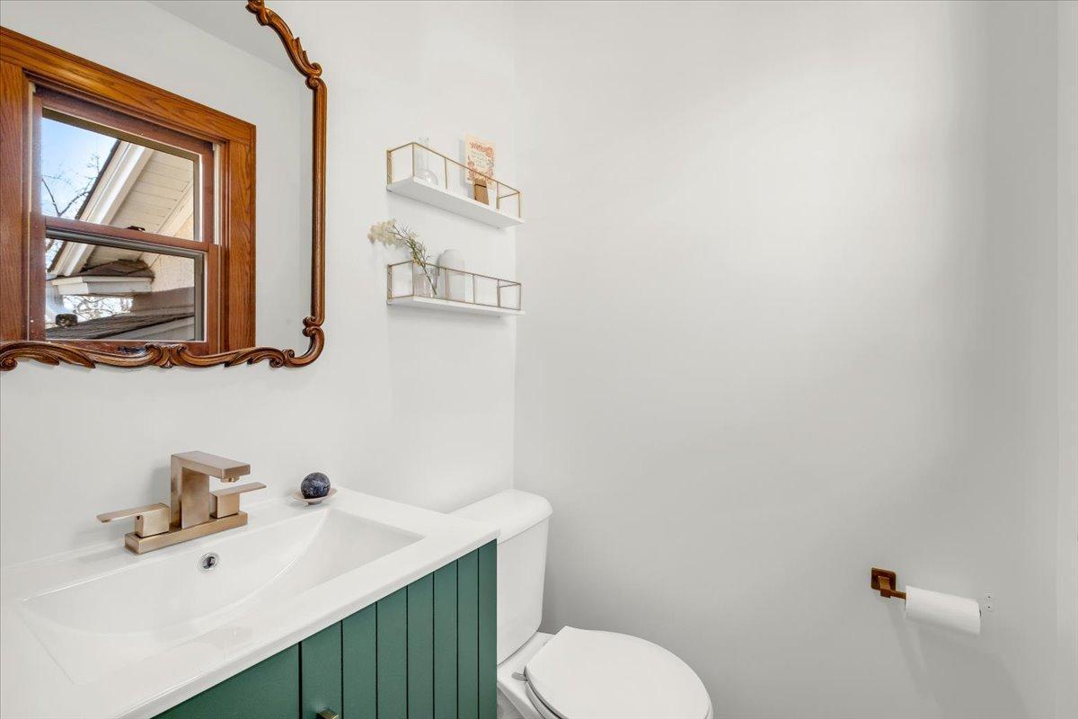 20-5324 Nokomis Ave-0024.jpg