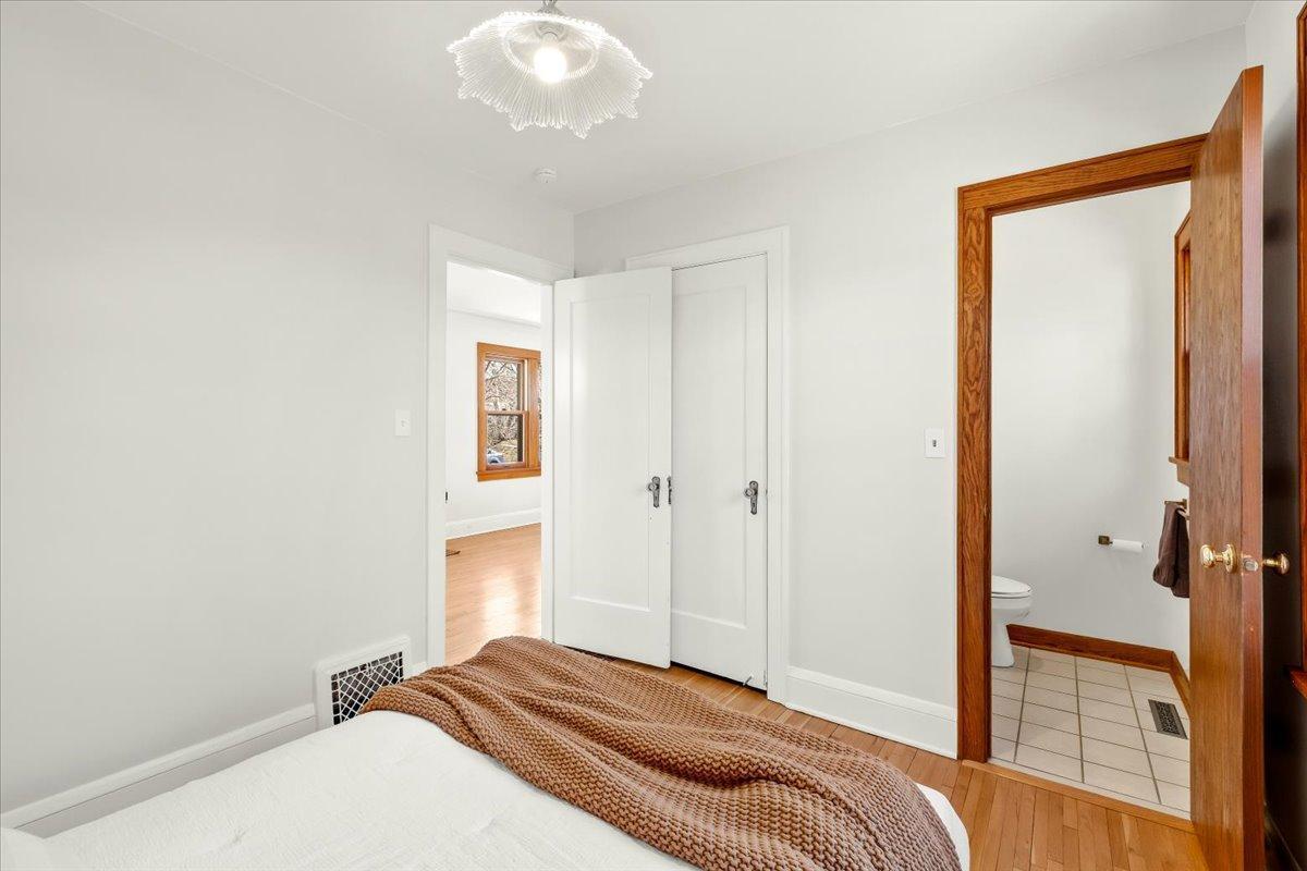 18-5324 Nokomis Ave-0022.jpg