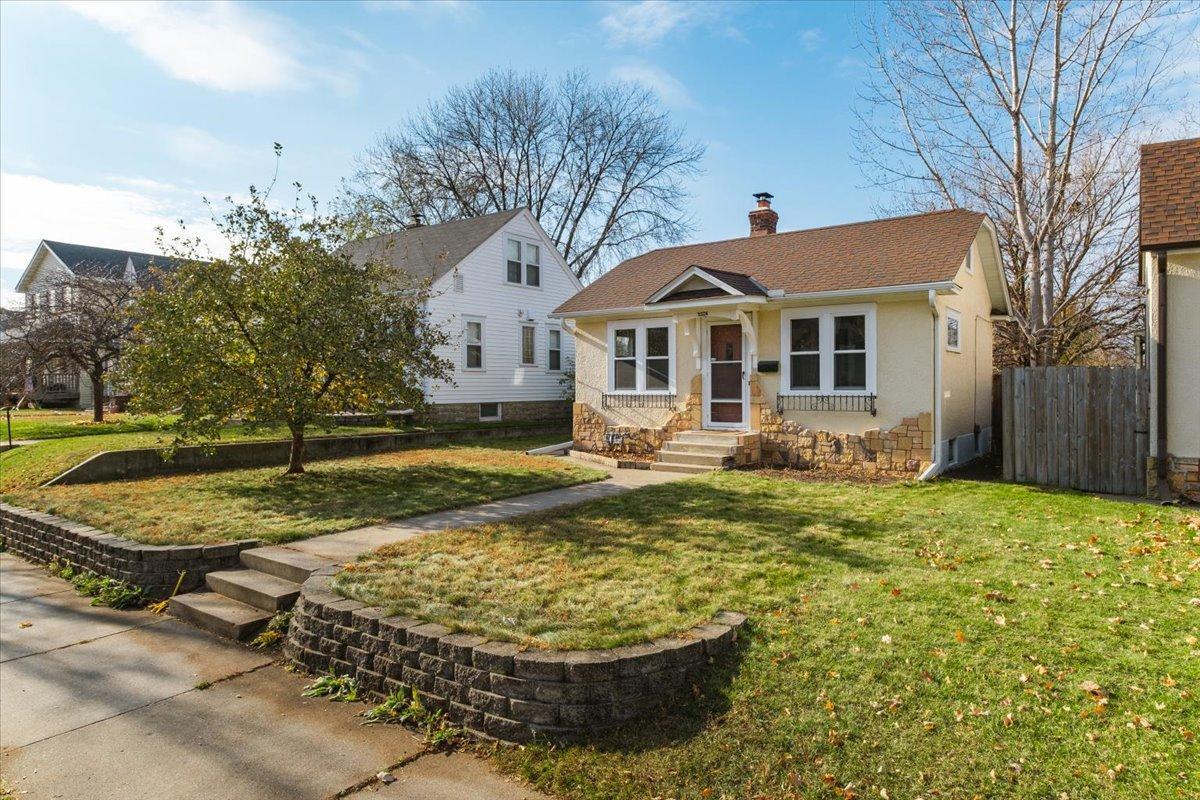 04-5324 Nokomis Ave-0004.jpg