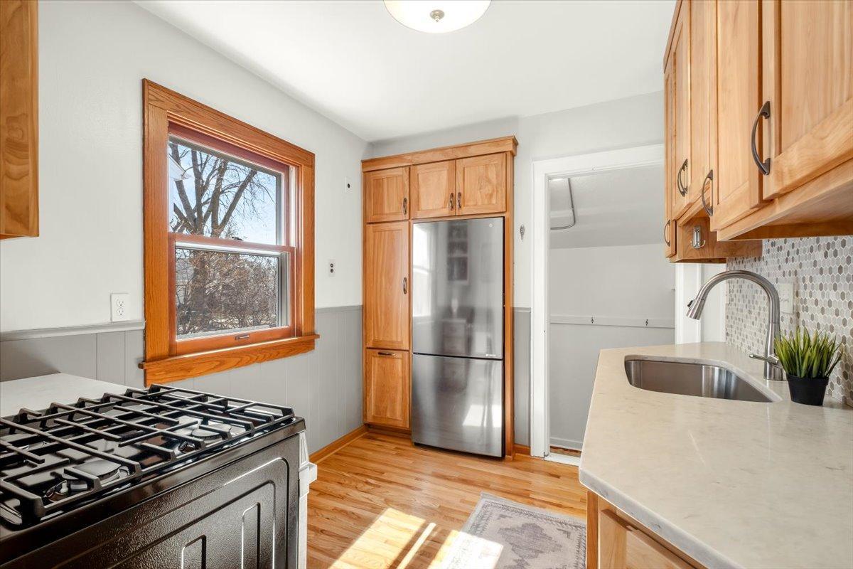 12-5324 Nokomis Ave-0016.jpg