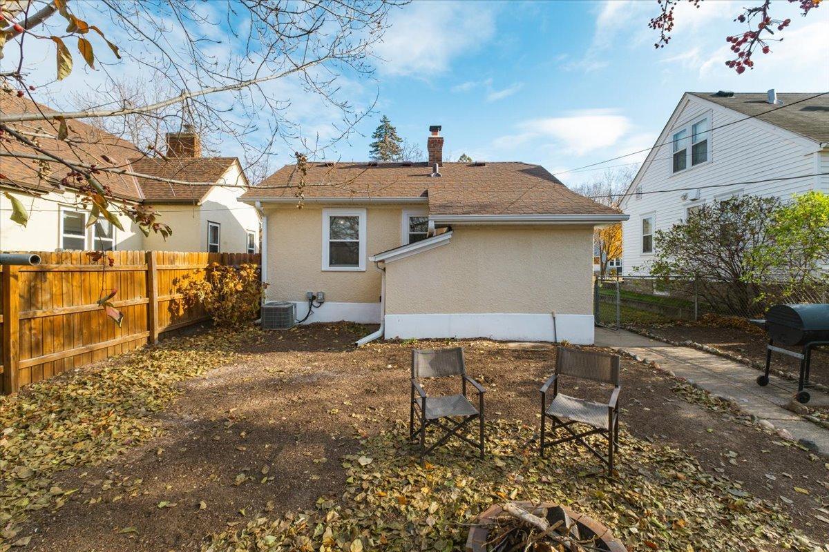 28-5324 Nokomis Ave-0006.jpg