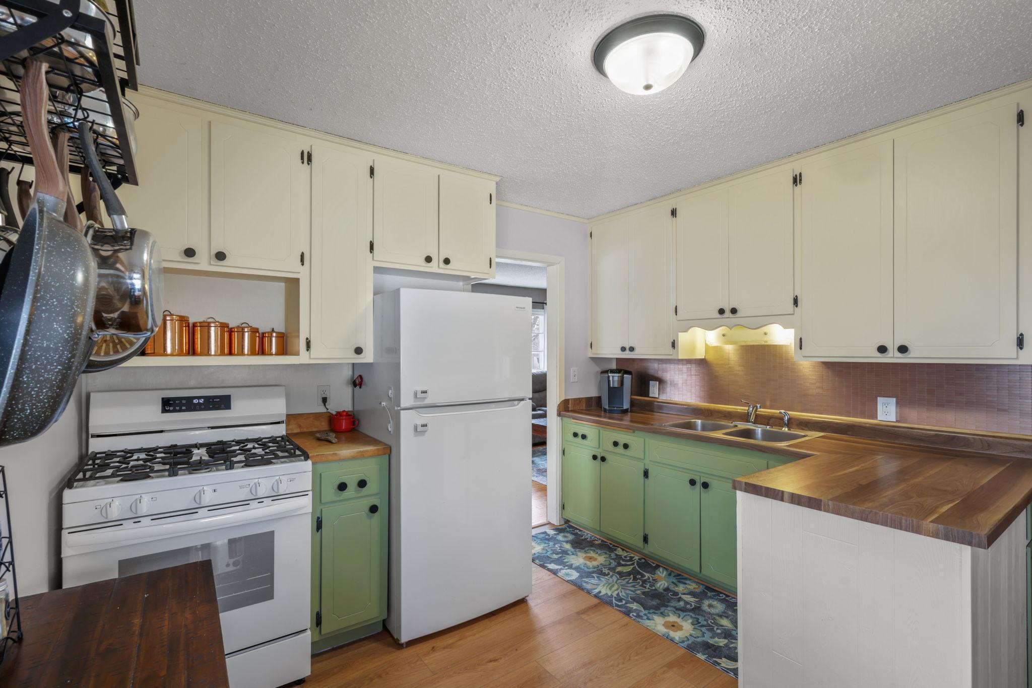 New Paint in Kitchen