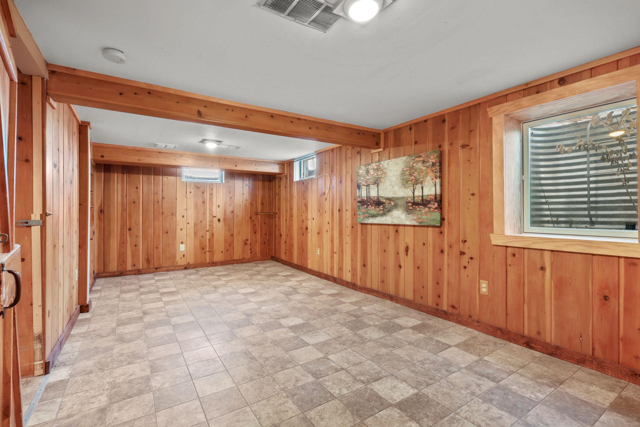 Huge Lower Level 4th Bedroom