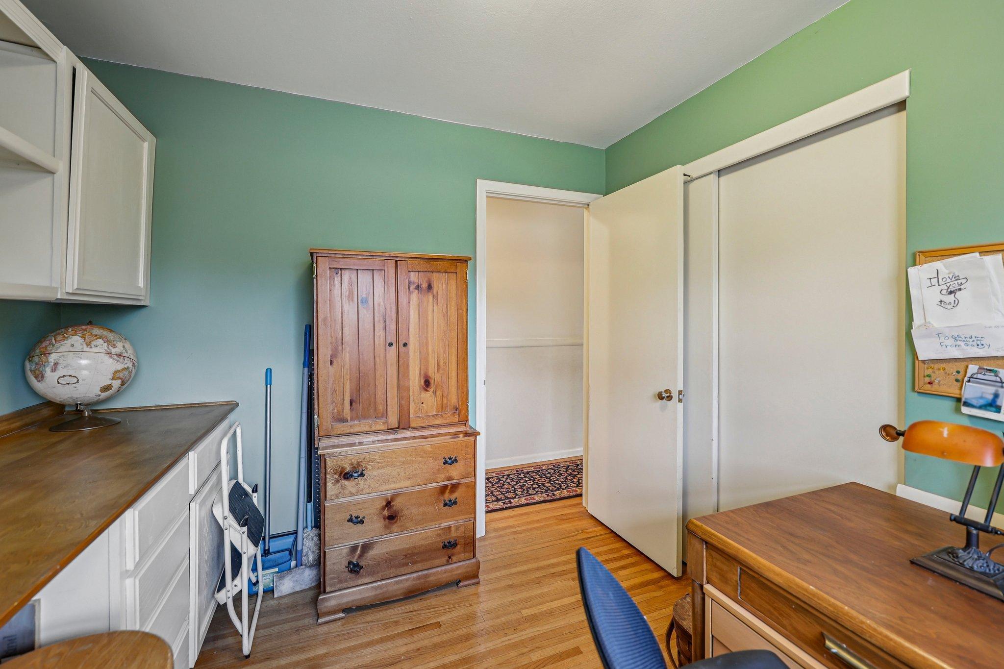 25-web-or-mls-Cedar Crest Rd-S1404-025.jpg