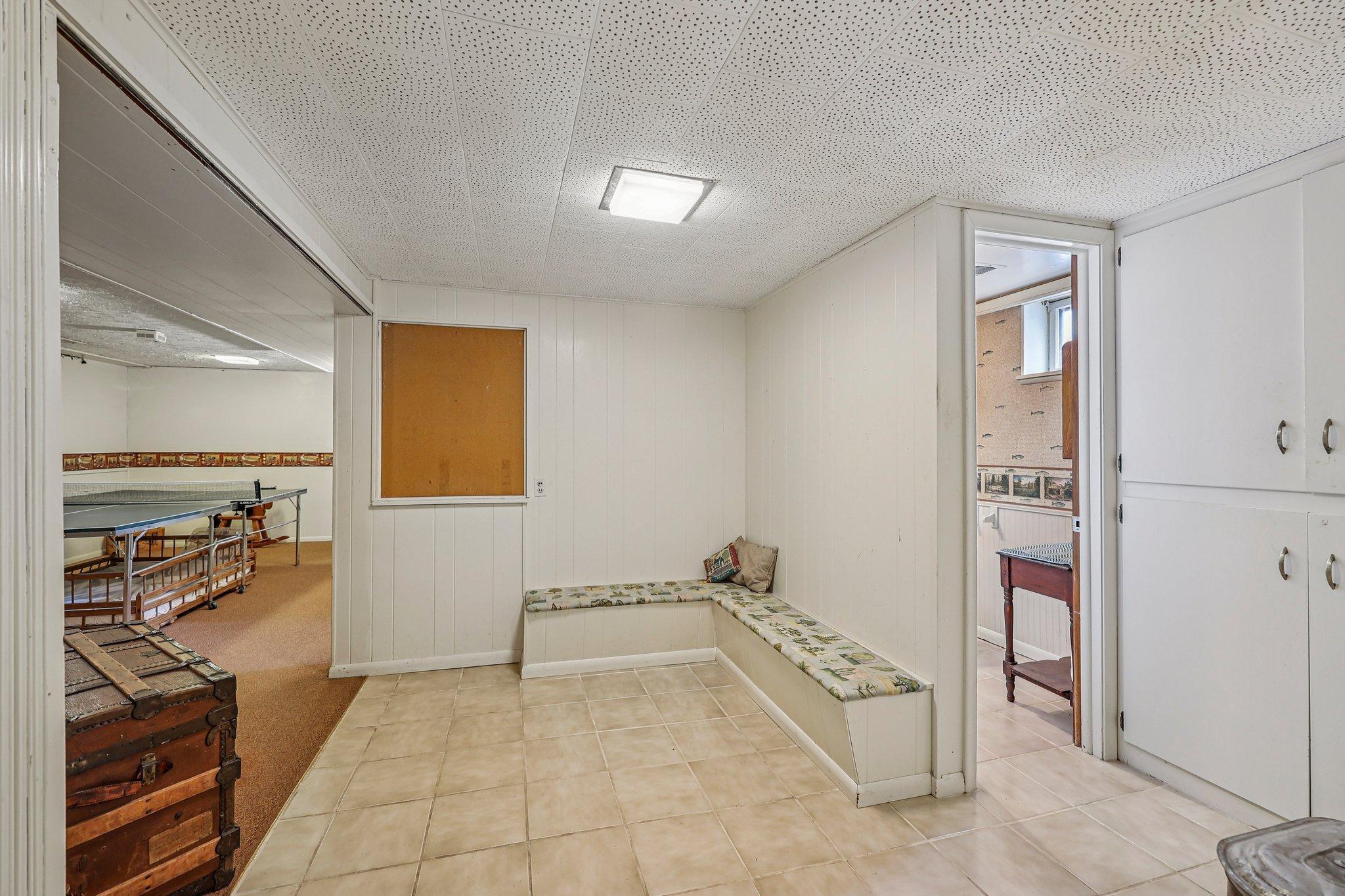 36-web-or-mls-Cedar Crest Rd-S1404-036.jpg