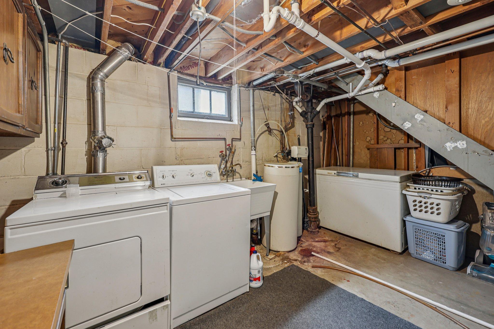 42-web-or-mls-Cedar Crest Rd-S1404-042.jpg