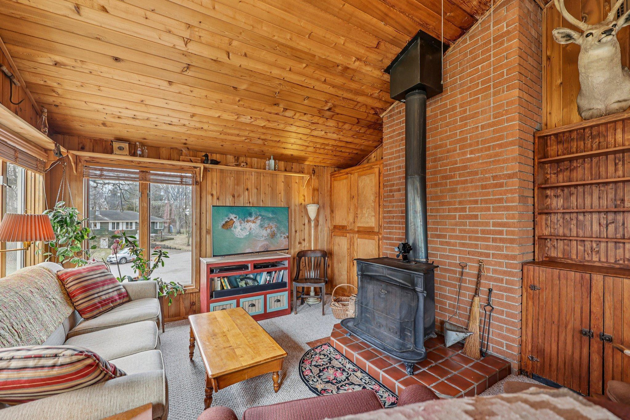 12-web-or-mls-Cedar Crest Rd-S1404-012.jpg