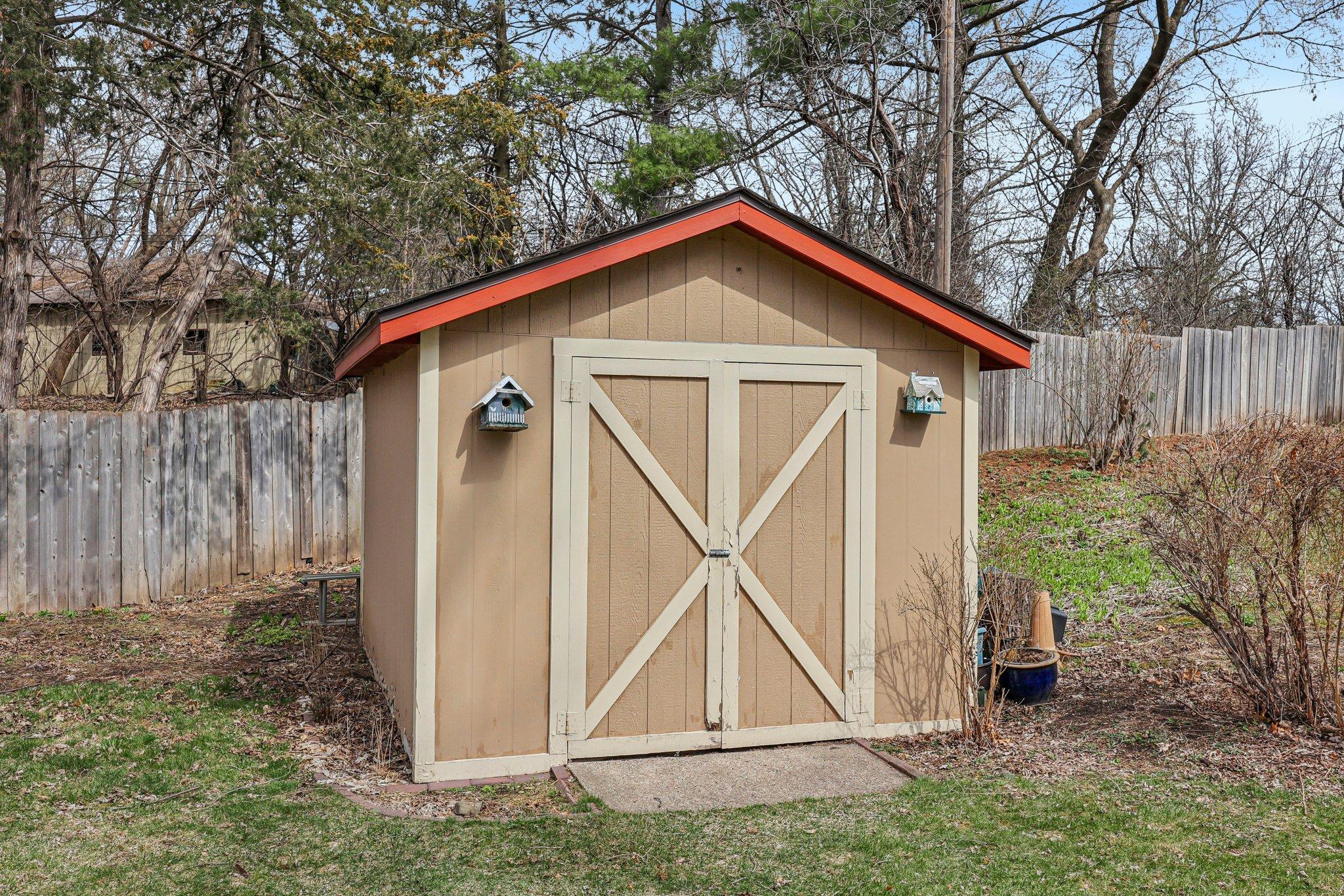 50-web-or-mls-Cedar Crest Rd-S1404-050.jpg