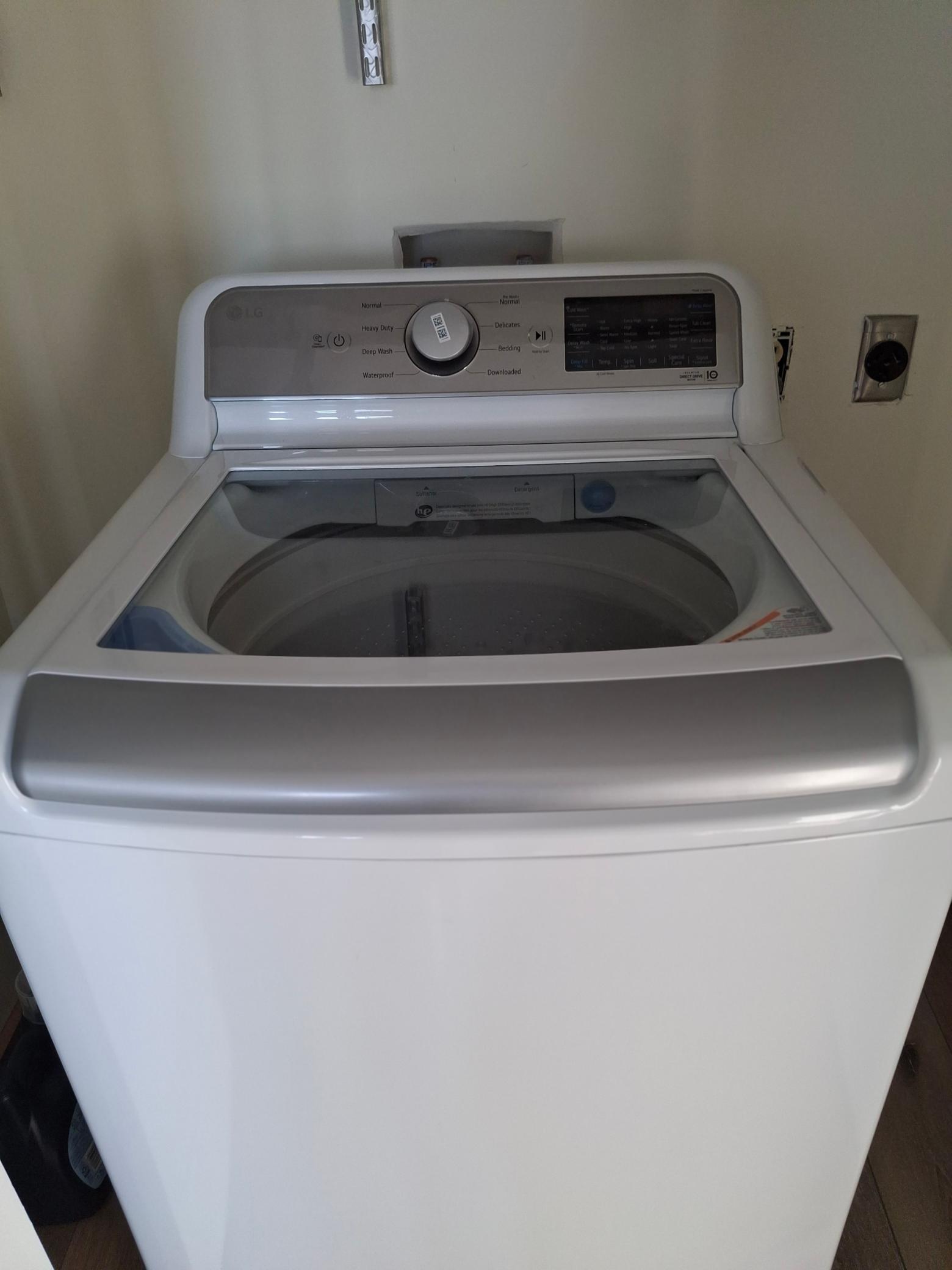 Washer included, hookup for dryer in closet as well