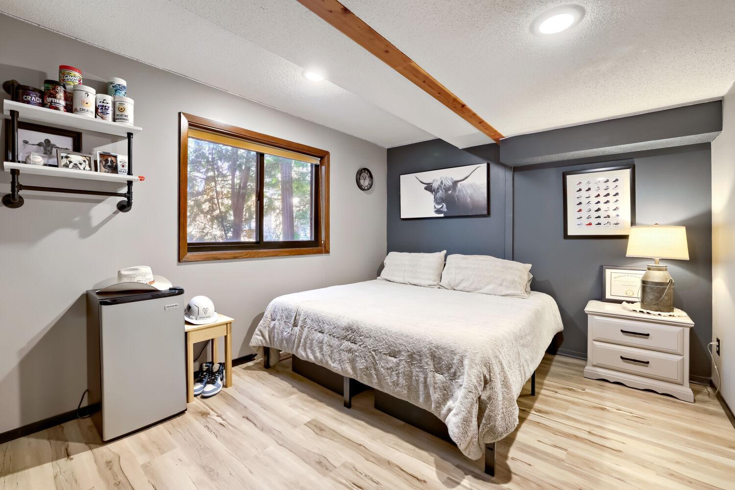 8630 215th St N - Web Quality - 024 - 18 Bedroom.jpg