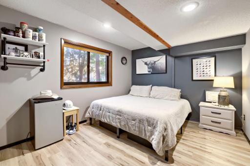 8630 215th St N - Web Quality - 024 - 18 Bedroom.jpg