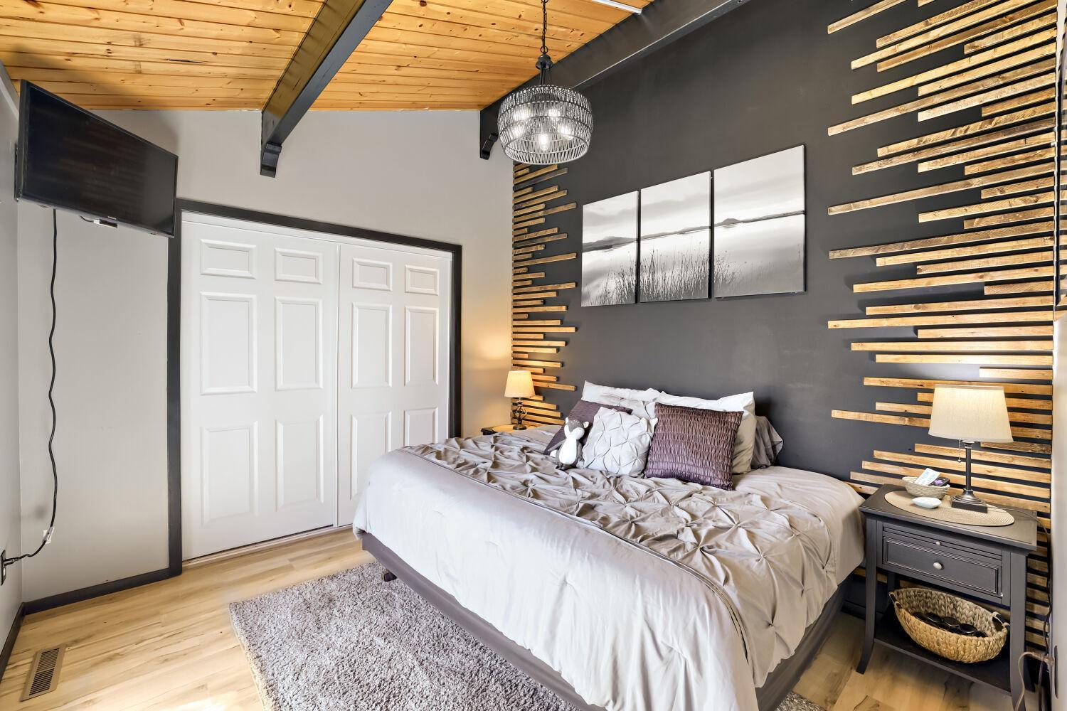 8630 215th St N - Web Quality - 026 - 20 Bedroom.jpg