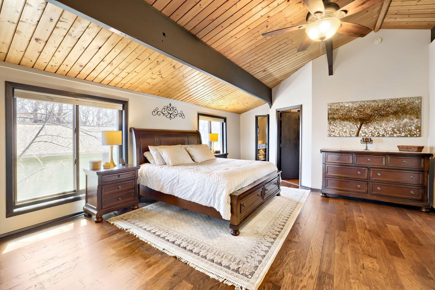 8630 215th St N - Web Quality - 020 - 14 Primary Bedroom.jpg