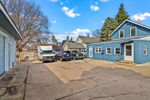 612 Bush Avenue, Saint Paul, MN 55130