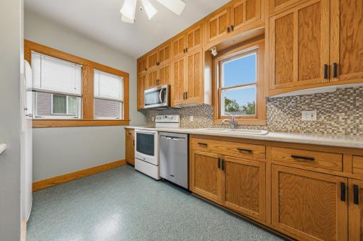 619 2nd Avenue NE, Waseca, MN 56093